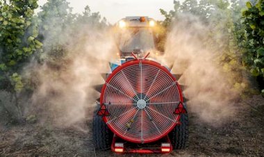 راهنمای خرید سمپاش برای باغات پسته، مرکبات، سیب و گردو – انتخاب نازل و پمپ استاندارد